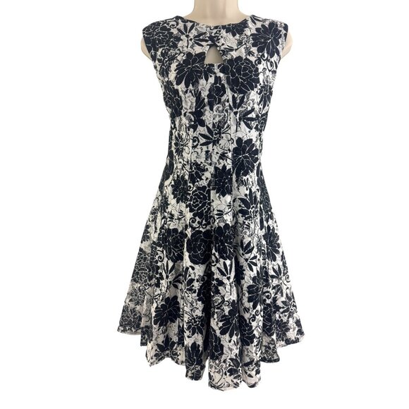 Roz & Ali Black & White Cutout Floral Lace Fit & Flare Dress Size 16W 1X Plus Sz - Picture 1 of 7